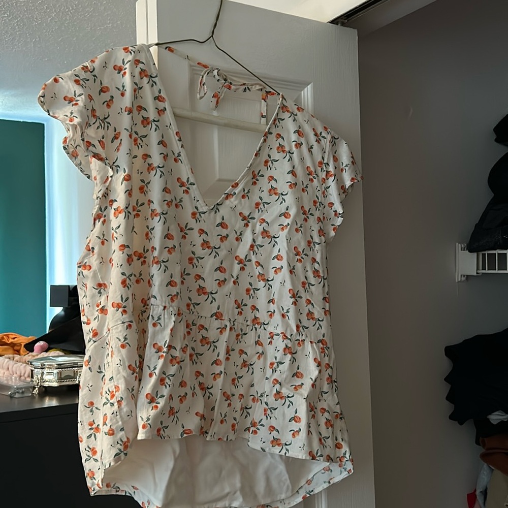 Abercrombie and fitch oranges top